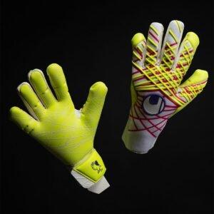 Uhlsport model